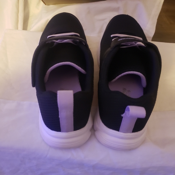 Kids skecher shoes - Picture 3 of 3